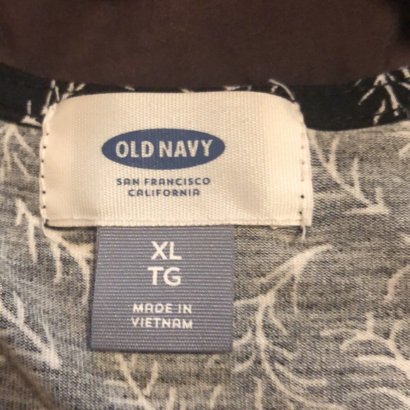 Old Navy, Sleeveless Top - Picture 3 of 6